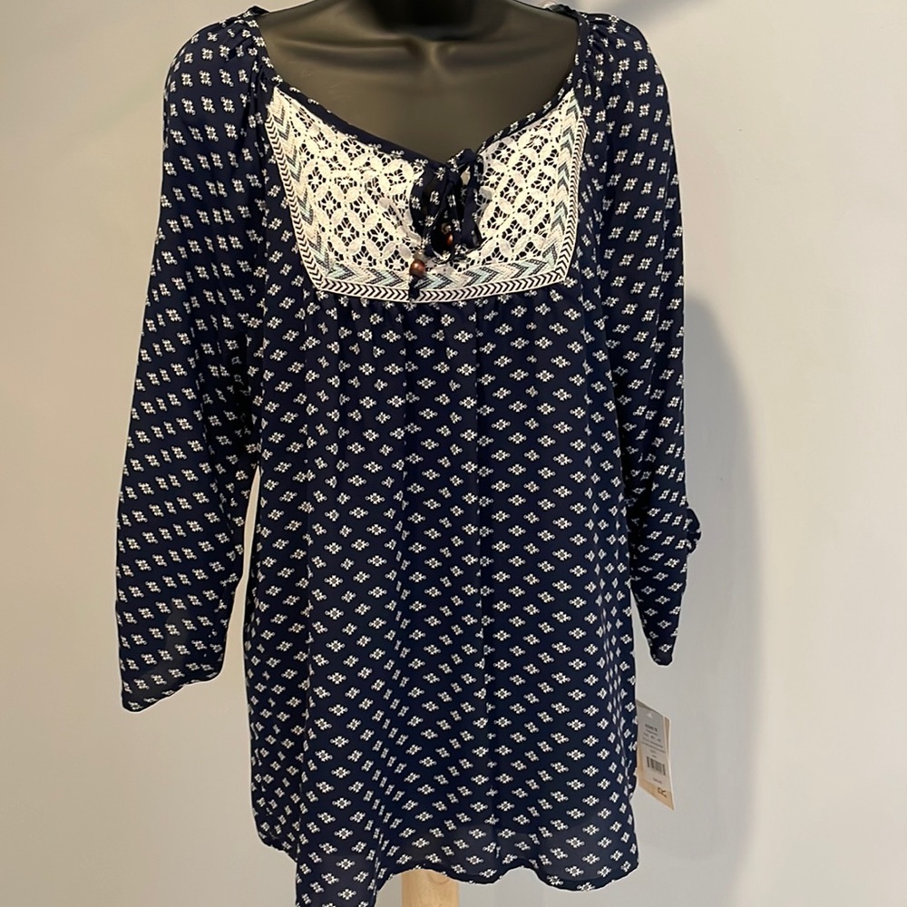 *NWT* Rewind Blue Blouse Size Large Quarter Sleeve